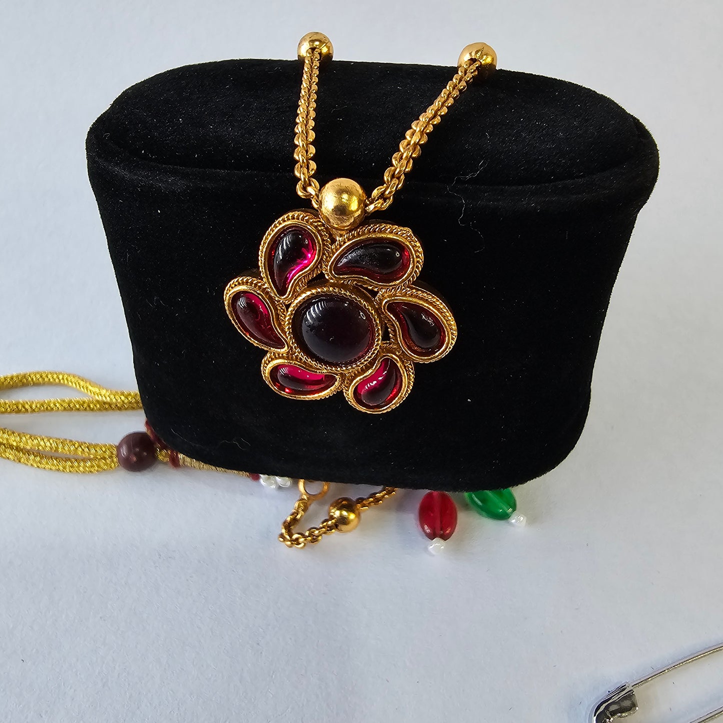 Angel Glitterz – Floral Kemp Pendant Necklace Set (AG8094)