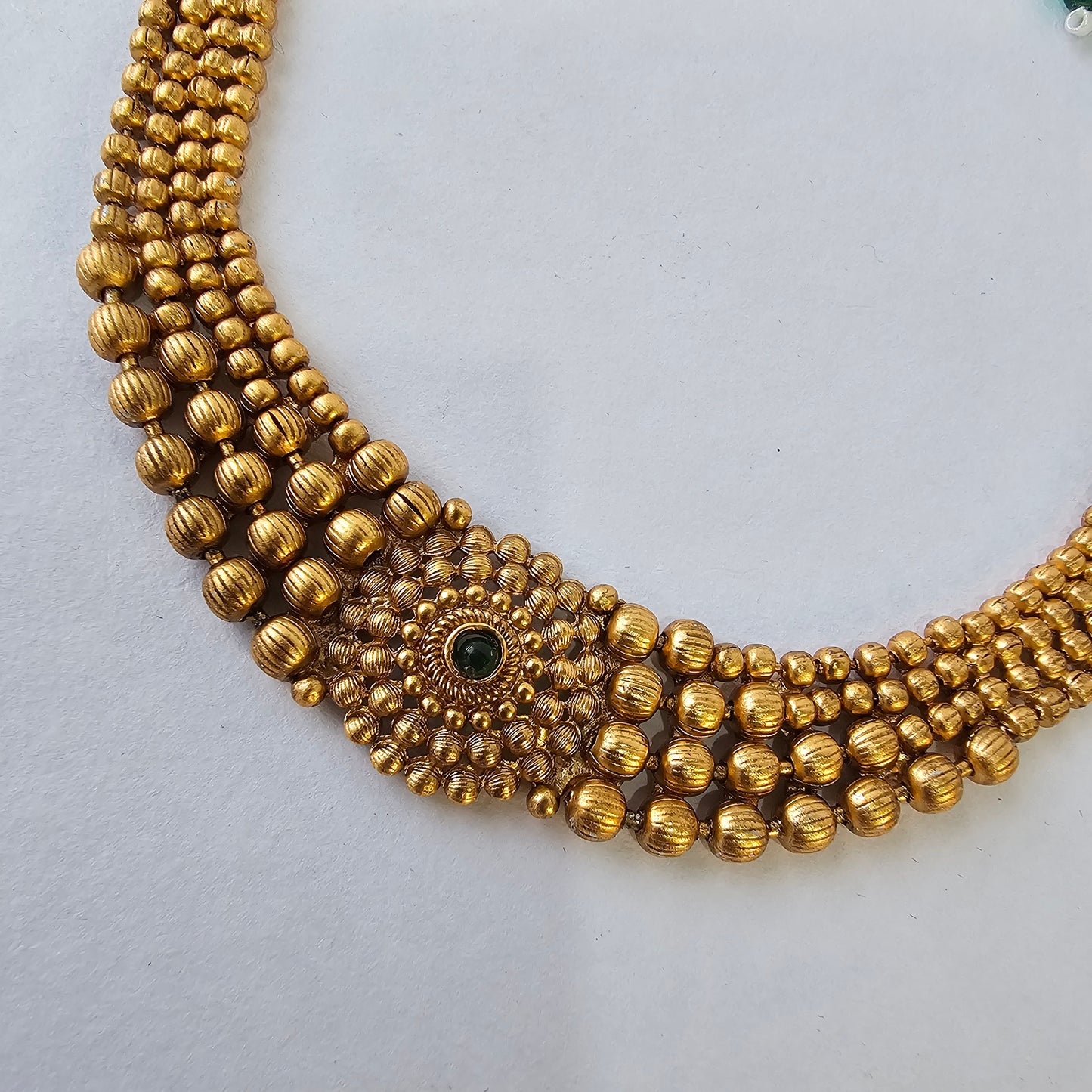 Angel Glitterz – Stone Accent Gold-Toned Choker Necklace Set (AG8101)