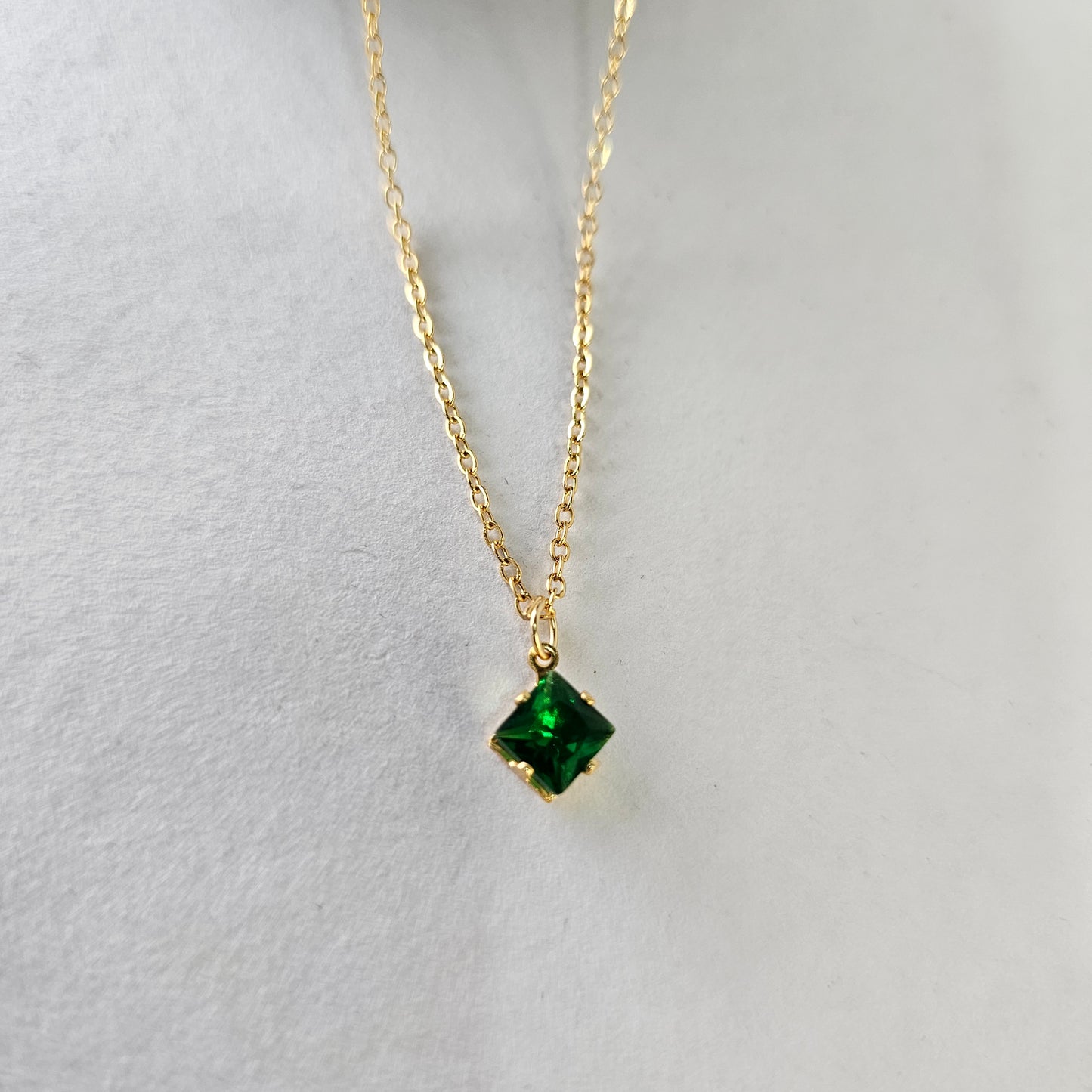 Angel Glitterz – Minimal Pendant Chain Necklace (AG8135)