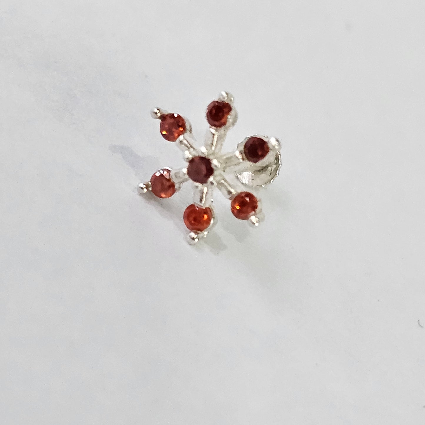 Angel Glitterz – Silver Floral Stone Nose Pin (AG8146)