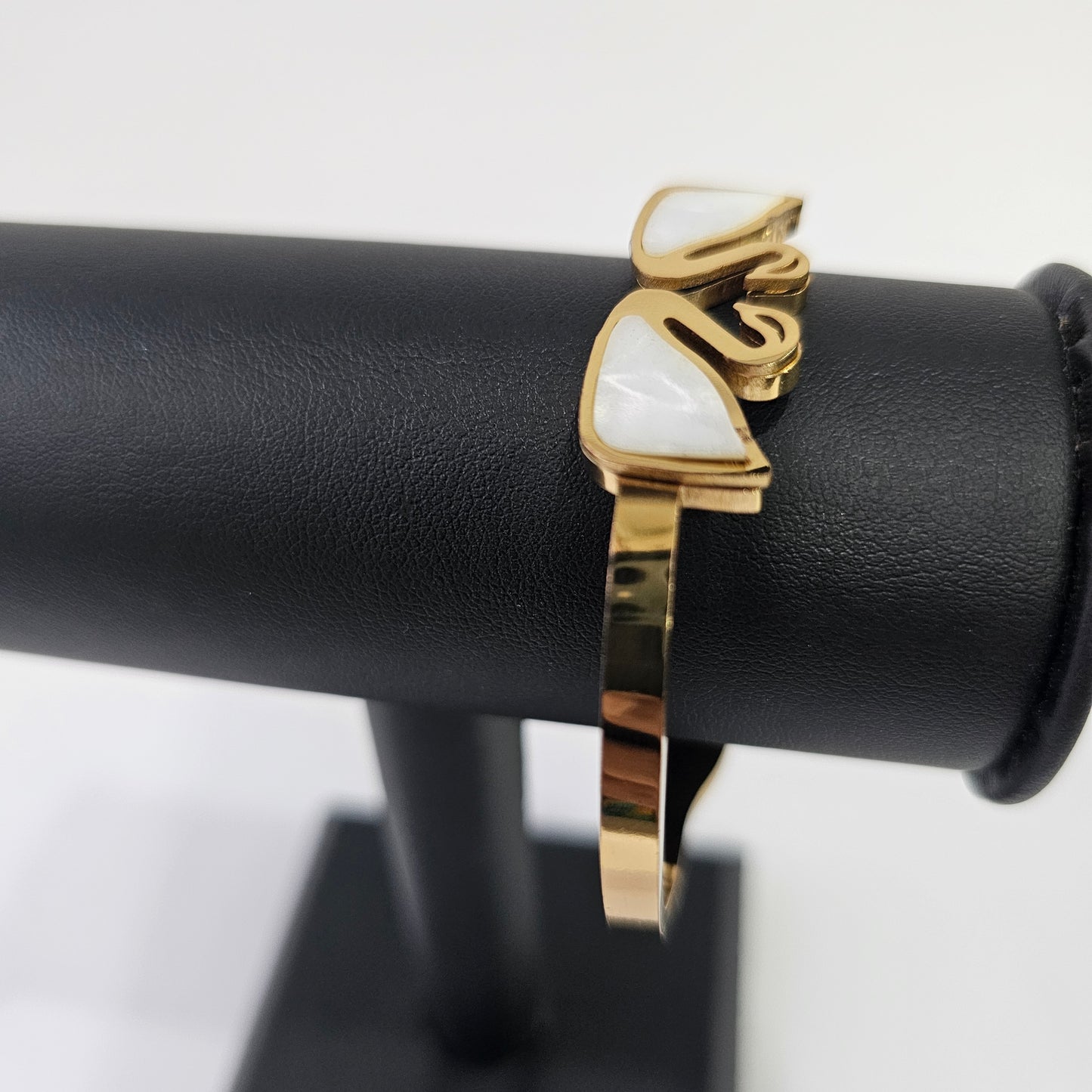 Angel Glitterz – Swan Grace Anti-Tarnish Bangle -Single piece (AG8153)