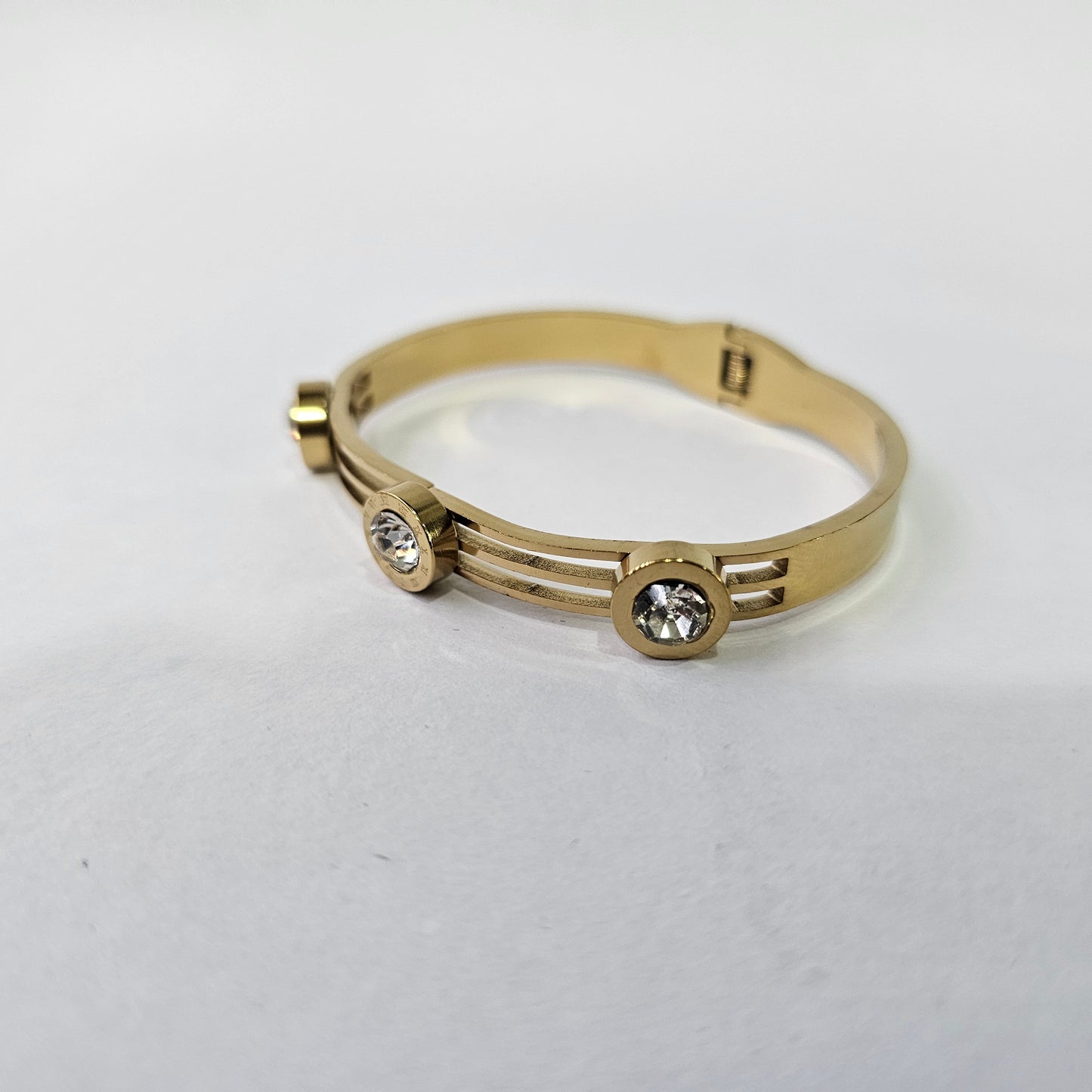 Angel Glitterz – Crystal Orbit Anti-Tarnish Bangle - Single piece (AG8154)