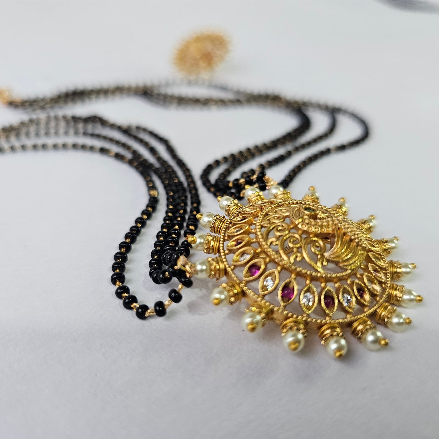 Angel Glitterz – Black Bead Pearl Peacock Medallion Necklace Set (AG8188)